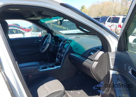 2013 Ford Police Interceptor from USA, damaged, VIN 1FM5K8AR6DGC73397